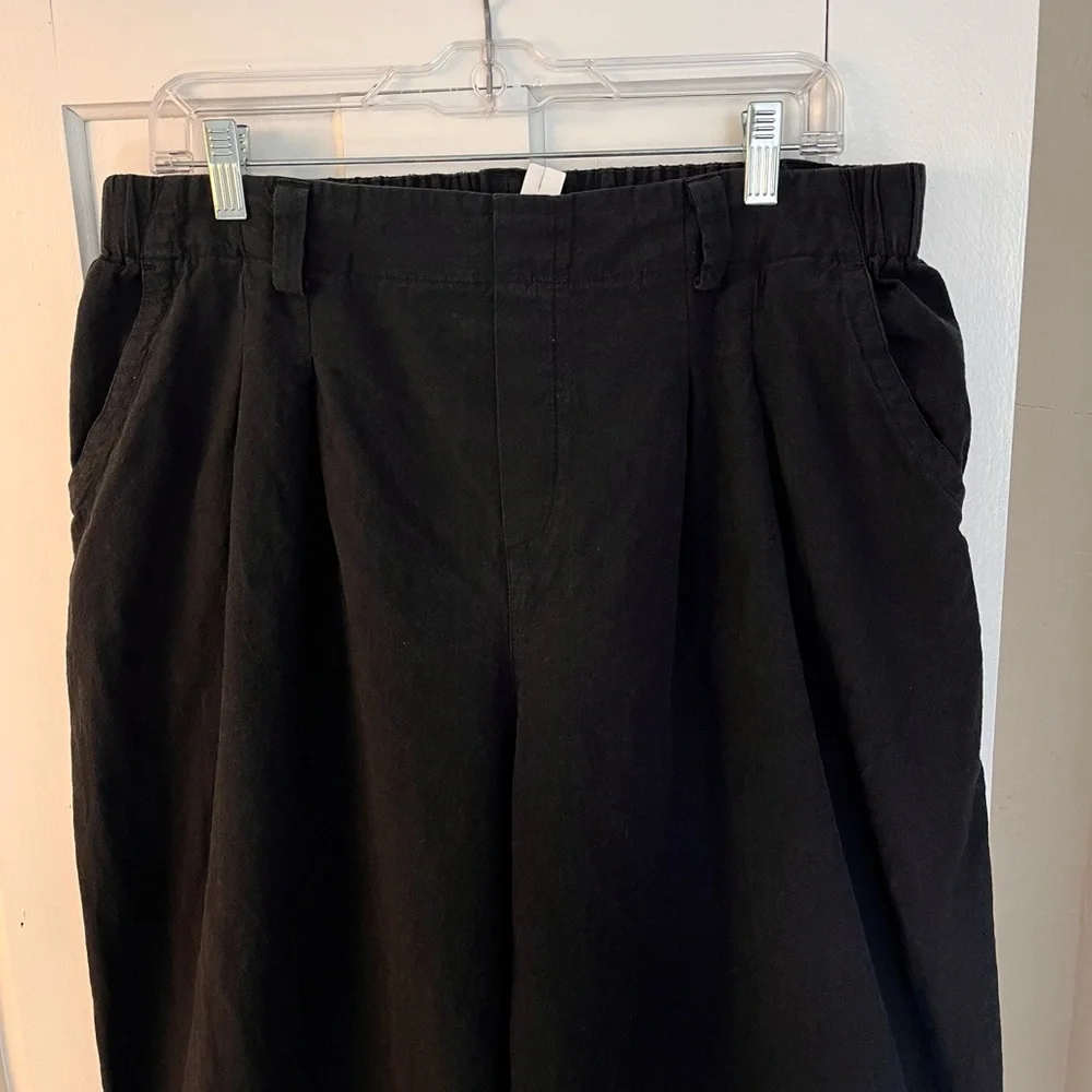 Women's Black Wide-Leg Linen Trouser Pants - Picture 2 of 4